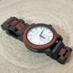 Montre en bois de santal pour homme