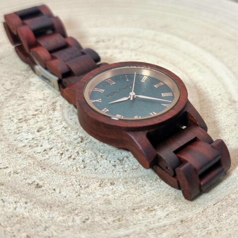 montre en bois de noyer pour femme