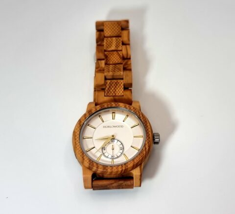 montre pour homme en bois